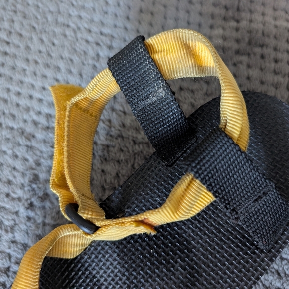 Teva Flatform Sandals with Yellow Straps and Black Soles - Picture 4 of 6